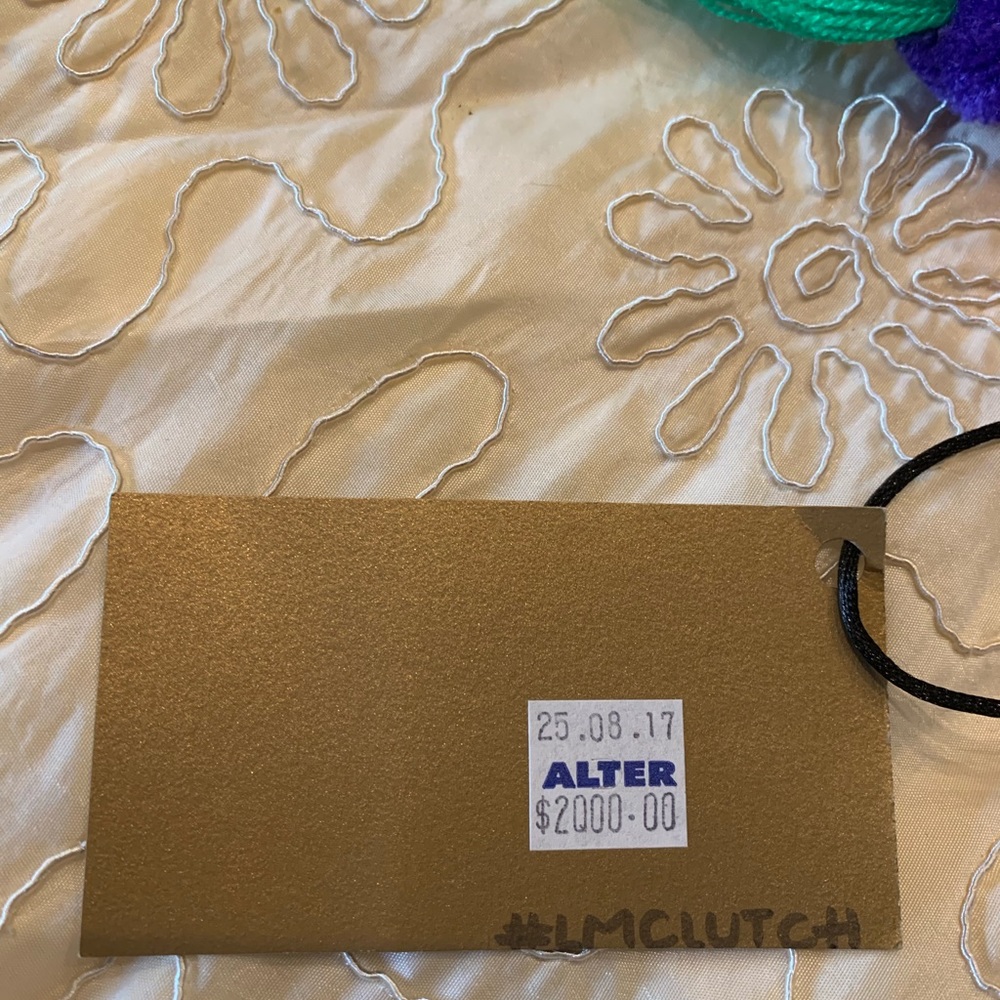 Lamatilde fabric clutch✨✨Host Pick - Picture 4 of 8